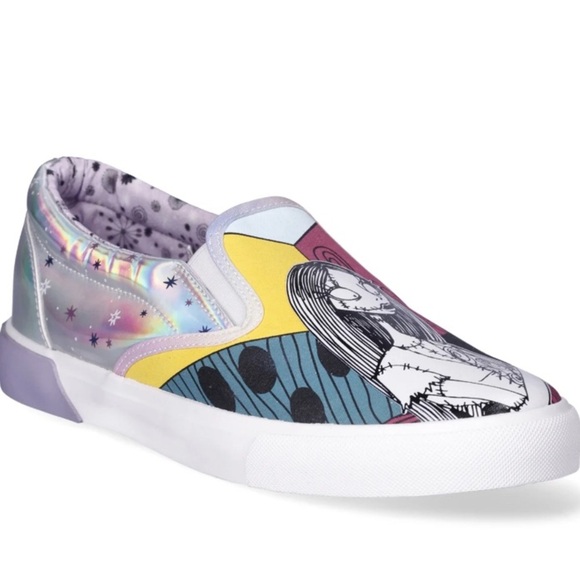 NWT Disney Nightmare Before Christmas Slip-on, Size 9 - Picture 1 of 3